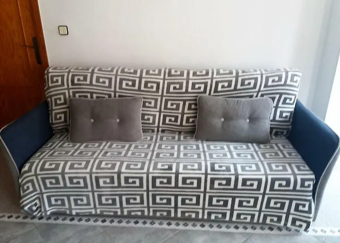 Amazing Sunny Flat With Balcony Pool Two Mins From The