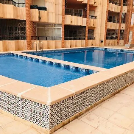 דירה Amazing Sunny Flat With Balcony Pool Two Mins From The *