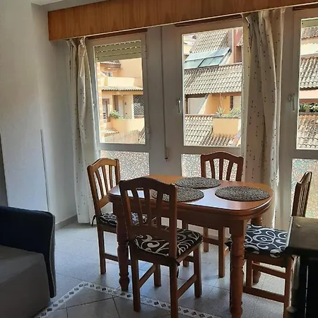 Amazing Sunny Flat With Balcony Pool Two Mins From The Torrevieja