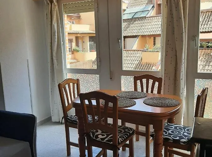 Amazing Sunny Flat With Balcony Pool Two Mins From The Torrevieja