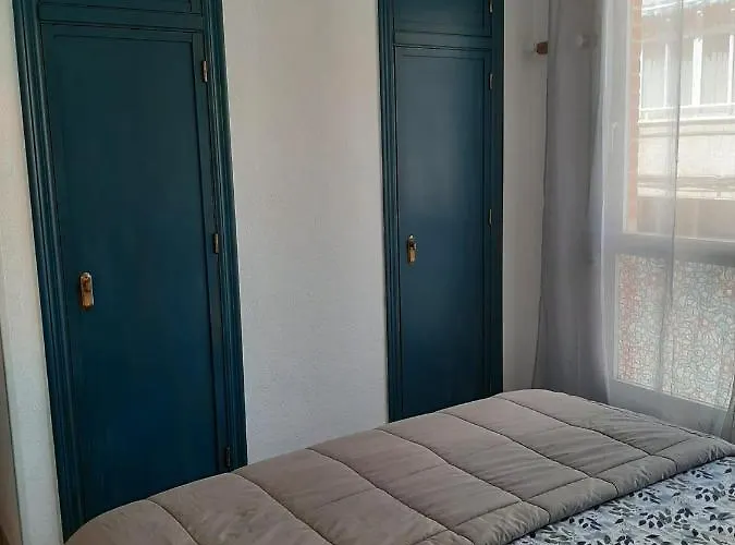 Amazing Sunny Flat With Balcony Pool Two Mins From The Lägenhet Torrevieja