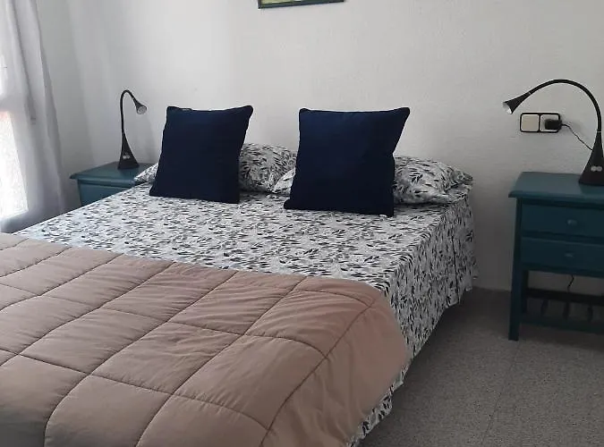 Amazing Sunny Flat With Balcony Pool Two Mins From The *