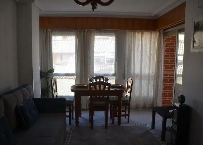 Amazing Sunny Flat With Balcony Pool Two Mins From The