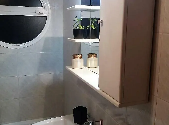 Apartamento Amazing Sunny Flat With Balcony Pool Two Mins From The